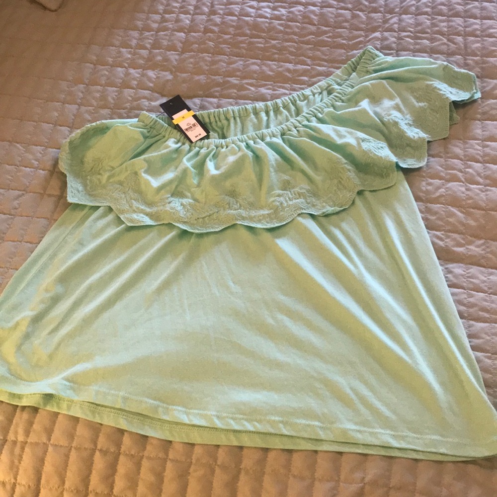 Crown & Ivy one shoulder top